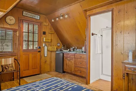 Other - 226 Holiday Dr, Lake Arrowhead, CA 92352 photo 6 of 6