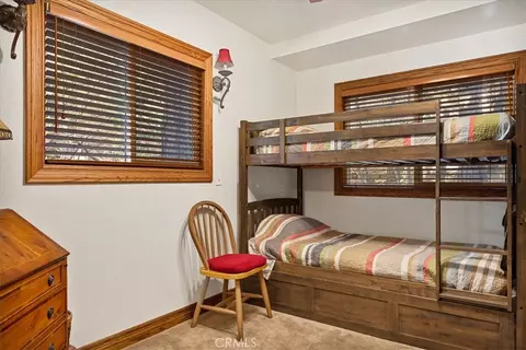 Bedroom - 226 Holiday Dr, Lake Arrowhead, CA 92352 photo 1 of 10