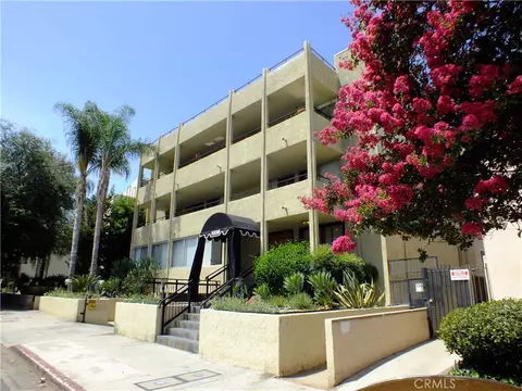 5339 Newcastle Ave #103, Encino, CA 91316