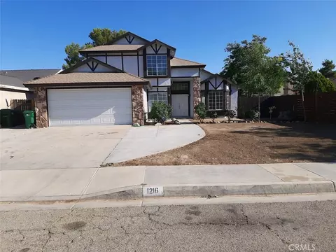 1216 Samra Ave, Lancaster, CA 93535