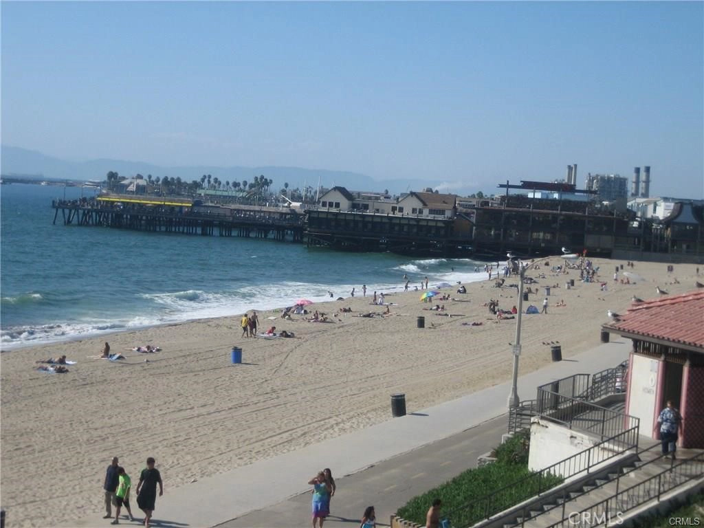 401 S PACIFIC COAST HWY  