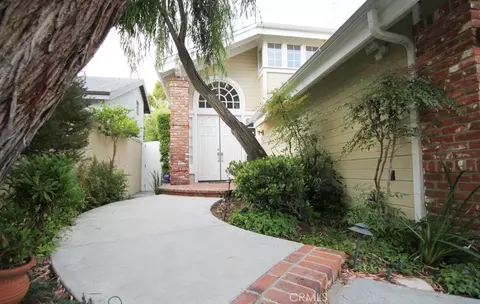 7526 W 81st St, Playa Del Rey, CA 90293