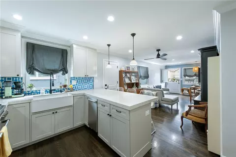 1635 Haynes Ln, Redondo Beach, CA 90278