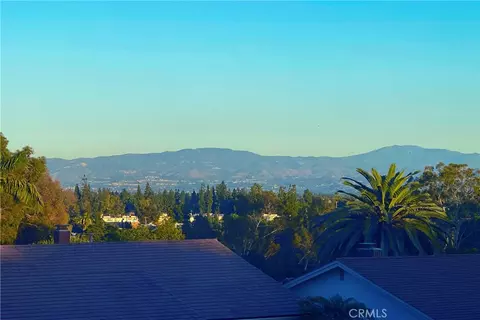 2212 Pinecrest Ct, Fullerton, CA 92831