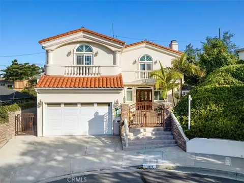 2213 Hall Ct, Redondo Beach, CA 90278