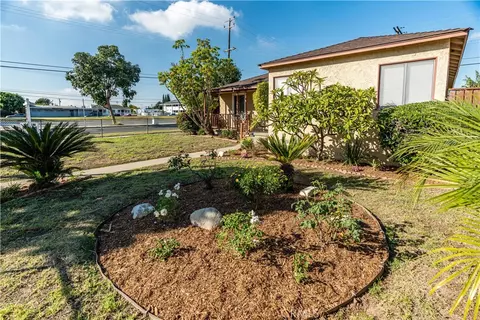 857 W 148th St, Gardena, CA 90247