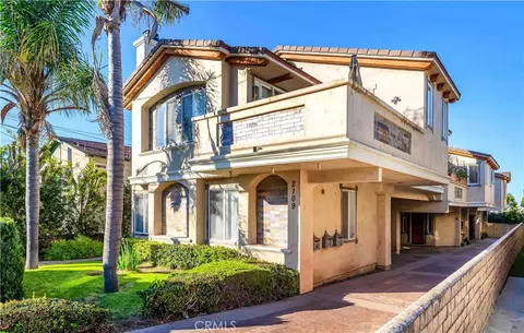 2109 Vanderbilt Ln #B, Redondo Beach, CA 90278