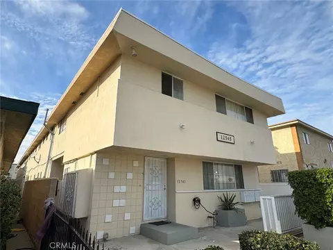 12545 Eucalyptus Ave, Hawthorne, CA 90250