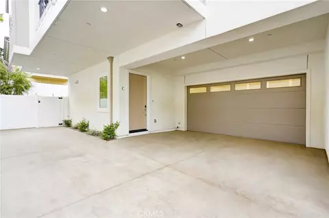 2412 Carnegie Ln #C, Redondo Beach, CA 90278