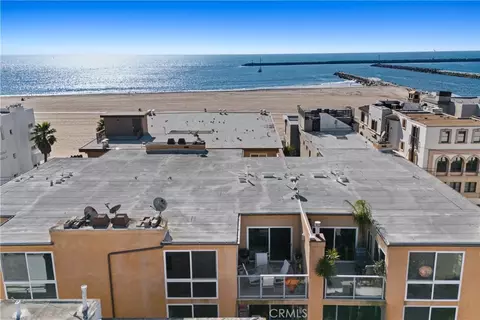 15 63rd Ave #2, Playa Del Rey, CA 90293