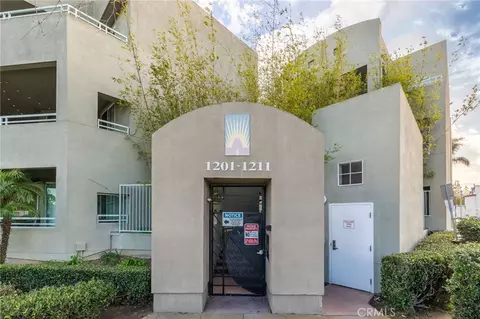1211 Cabrillo Ave #202, Torrance, CA 90501
