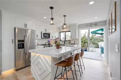1624 Carlson Ln, Redondo Beach, CA 90278