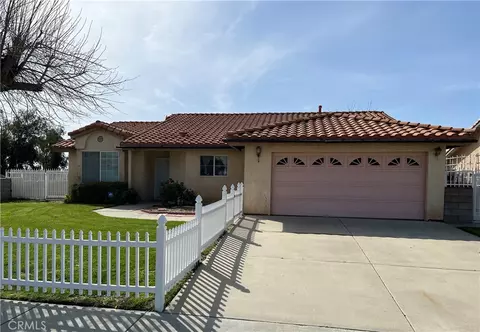 671 N Girard St, Hemet, CA 92544