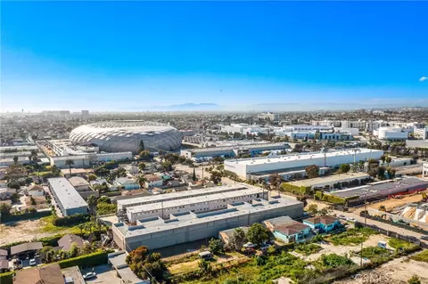 3712 W 102nd St, Inglewood, CA 90303