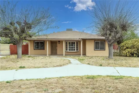 1010 N Palm Ave, Hemet, CA 92543
