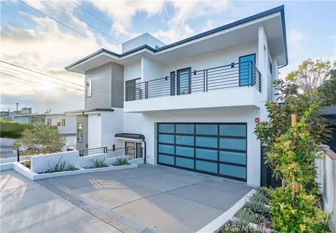 2101 Rockefeller Ln, Redondo Beach, CA 90278
