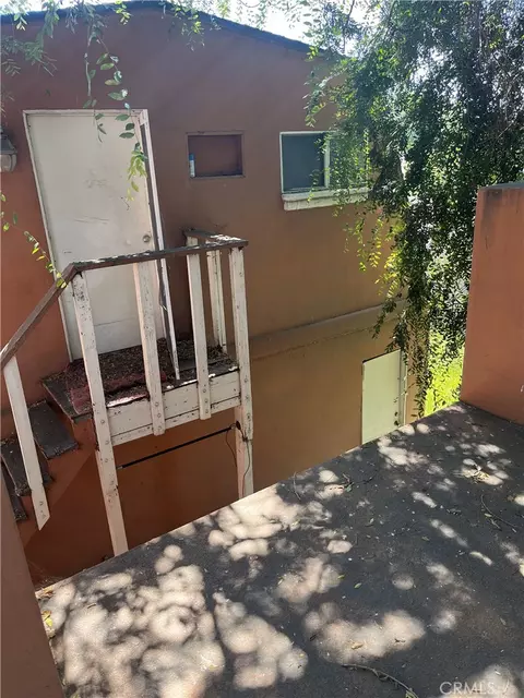 910 W Palmer St, Compton, CA 90220 photo 8