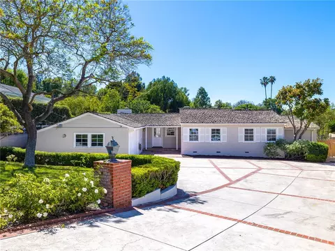 26969 Bolan Ln, Palos Verdes Peninsula, CA 90274