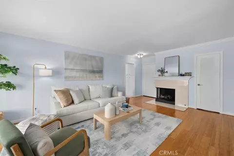 2015 Bataan Rd #201, Redondo Beach, CA 90278