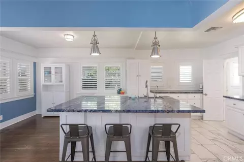 660 Mira Mar Ave, Long Beach, CA 90814