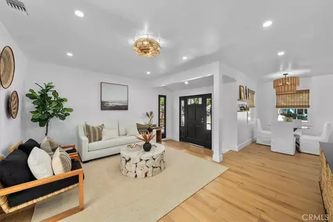 607 Phelan Ln, Redondo Beach, CA 90278