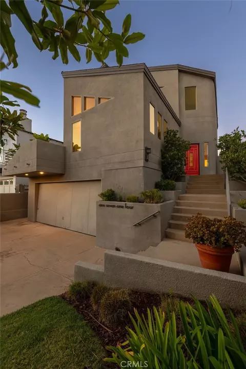 1714 Goodman Ave, Redondo Beach, CA 90278