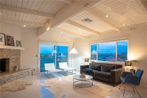 1600 Wollacott St, Redondo Beach, CA 90278