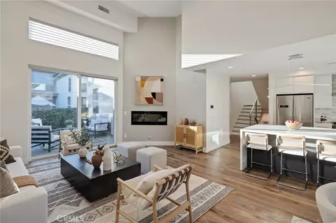 2715 Carnegie Ln #B, Redondo Beach, CA 90278