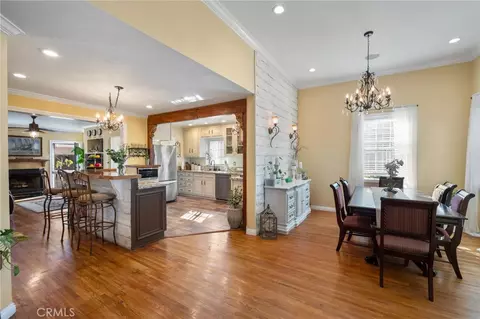 734 W 28th St, Long Beach, CA 90806