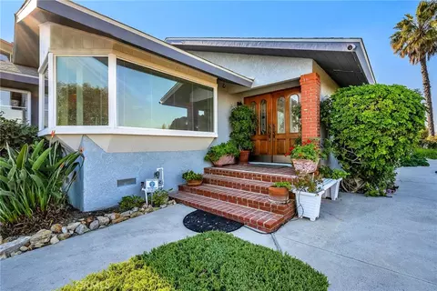 27363 Eastvale Rd, Palos Verdes Peninsula, CA 90274