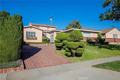 2515 W 117th St, Hawthorne, CA 90250