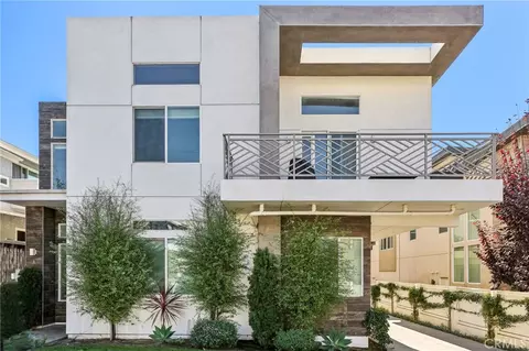 2520 Nelson Ave #B, Redondo Beach, CA 90278