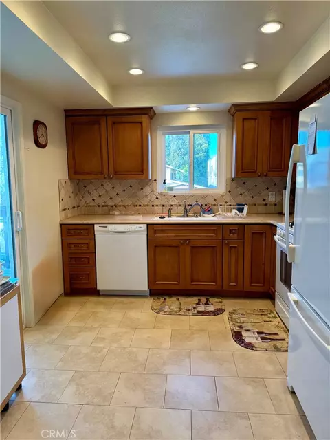 1450 Manhattan Beach Blvd #A, Manhattan Beach, CA 90266