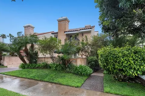 413 S Broadway #A, Redondo Beach, CA 90277