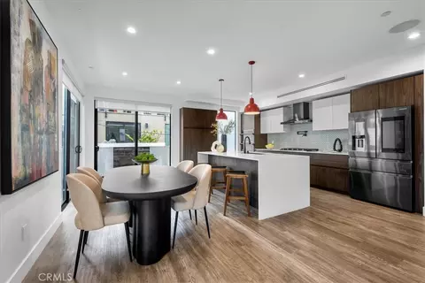 1304 N Mansfield Ave, Los Angeles, CA 90028