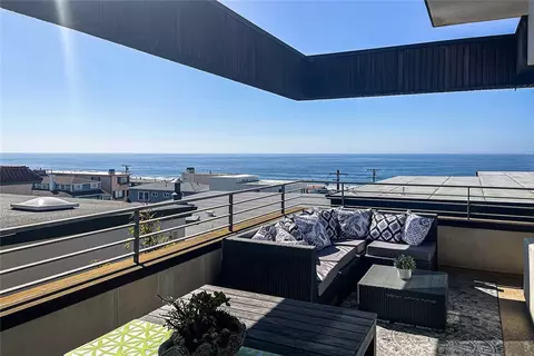 4321 Crest Dr, Manhattan Beach, CA 90266