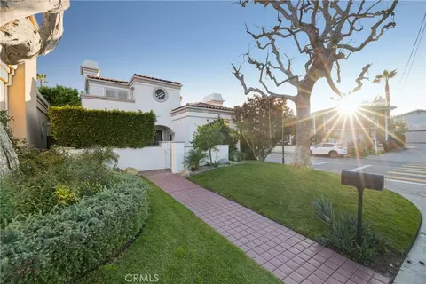 750 14th St, Manhattan Beach, CA 90266