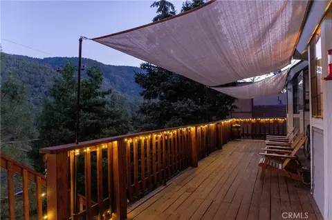 Exterior - 1075 Rivera Dr, Wrightwood, CA 92397 photo 5 of 9