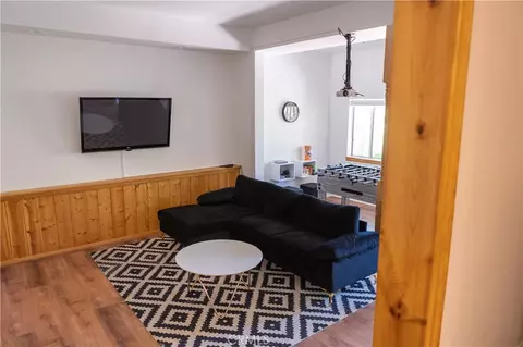 Living - 1075 Rivera Dr, Wrightwood, CA 92397 photo 4 of 4