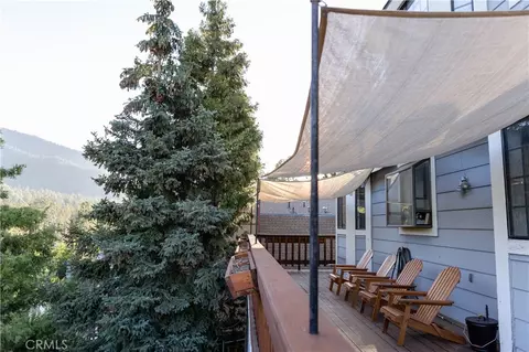 Exterior - 1075 Rivera Dr, Wrightwood, CA 92397 photo 2 of 9