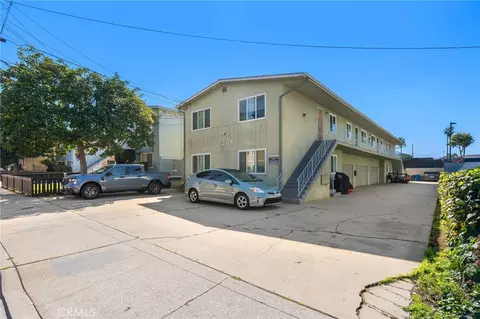 2204 Mathews Ave, Redondo Beach, CA 90278