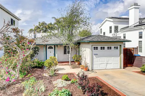 1211 10th St, Hermosa Beach, CA 90254