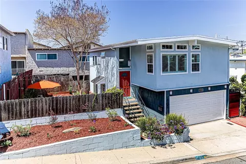 1703 Blossom Ln, Redondo Beach, CA 90278