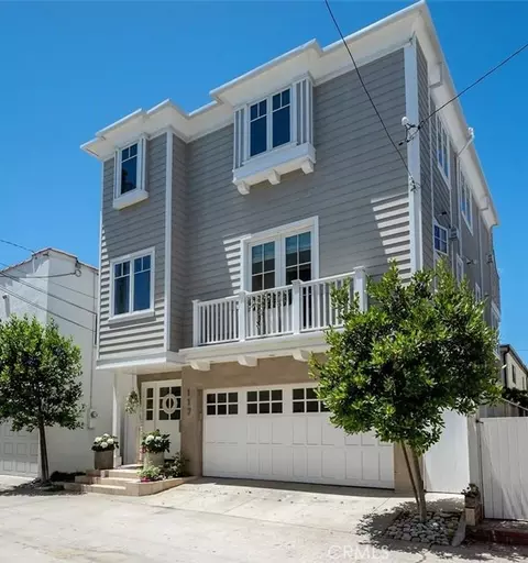 117 Crest Dr, Manhattan Beach, CA 90266