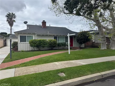 1438 E Oak Ave, El Segundo, CA 90245