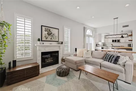 1902 Carnegie Ln #B, Redondo Beach, CA 90278