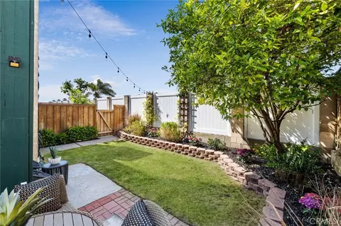 2715 Vanderbilt Ln #G, Redondo Beach, CA 90278