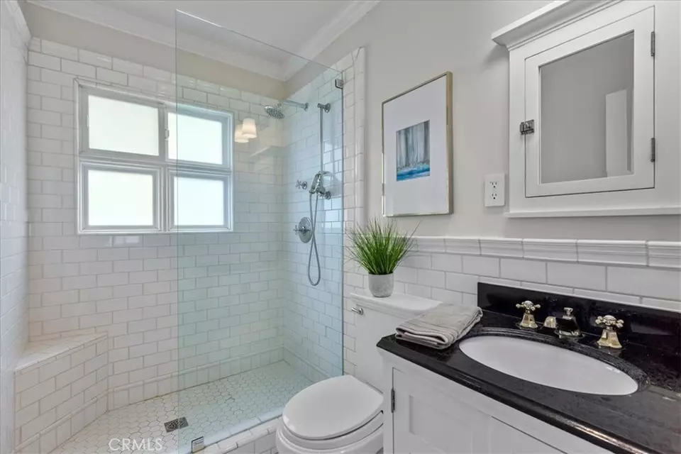 Bath - 1145 8th St, Hermosa Beach, CA 90254 photo 1 of 3