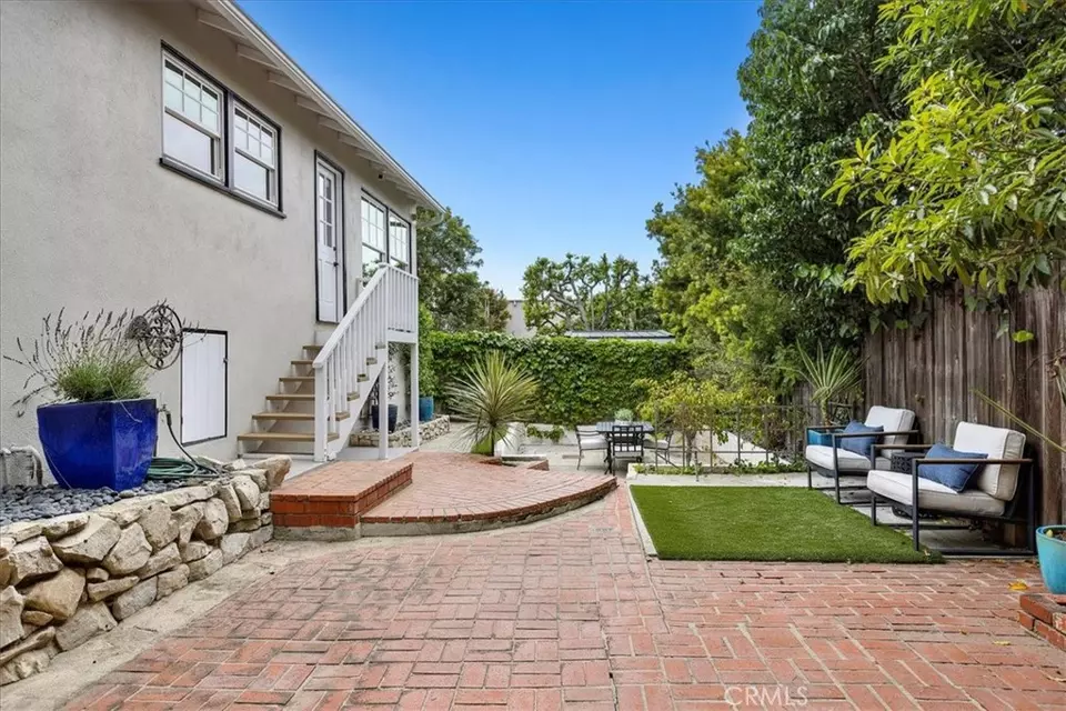 Exterior - 1145 8th St, Hermosa Beach, CA 90254 photo 2 of 5