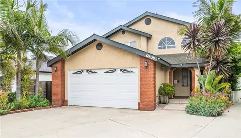 5048 W 121st St, Hawthorne, CA 90250